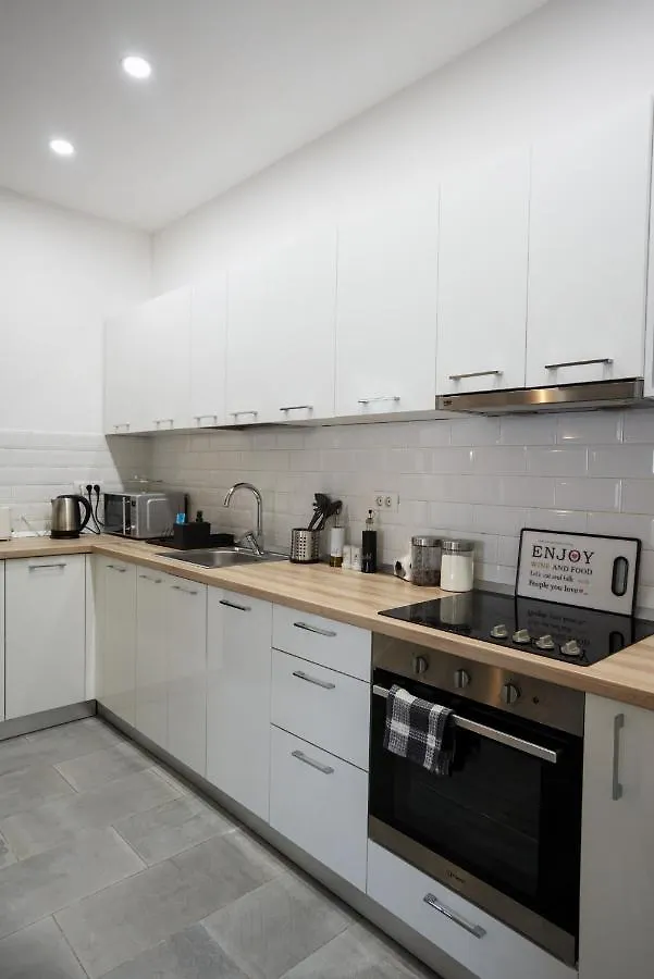 Modern Apartment In The Heart Of Bucarest